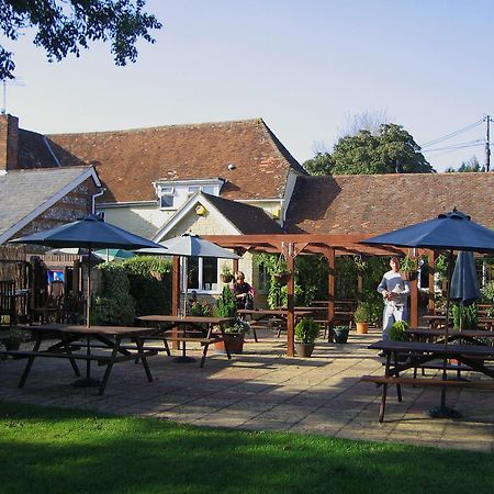 The Pelican Inn Stapleford  Екстер'єр фото